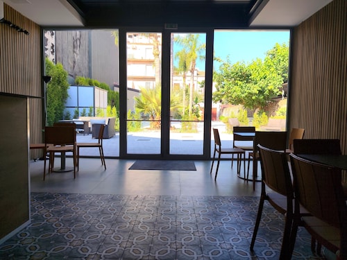 HOTEL PIETRA NERA