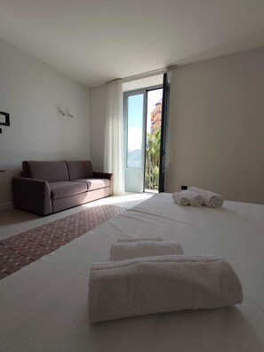 Suite (Pietra nera) | Caja de seguridad en la habitación, wifi gratis y ropa de cama