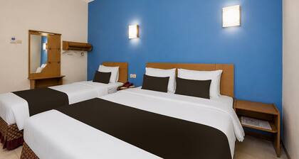 Townhouse Oak Hotel Lestari