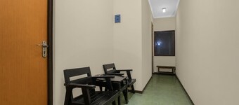 Townhouse Oak Hotel Lestari