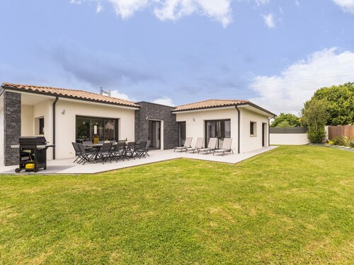 Spacious house in a quiet area