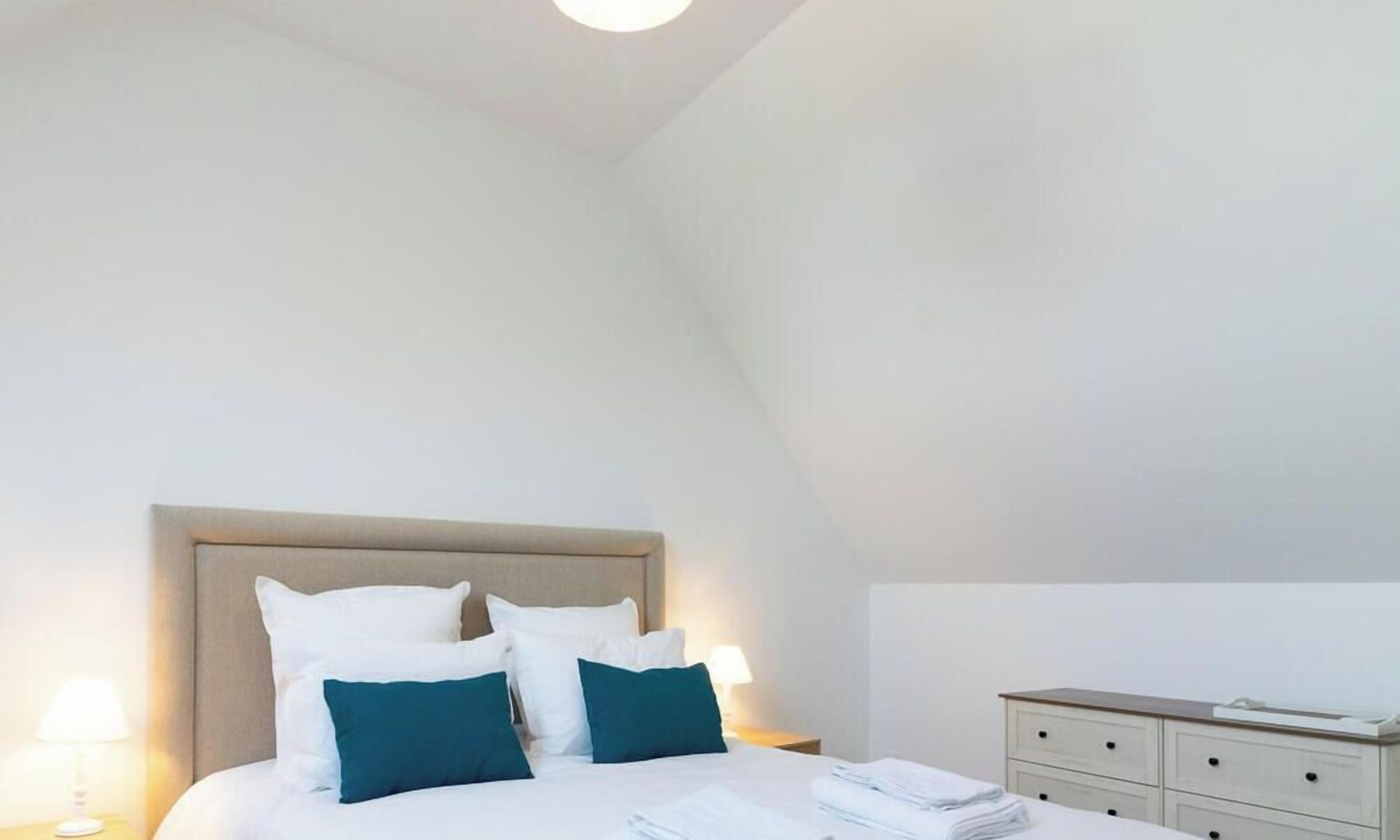 Wifi gratis y ropa de cama