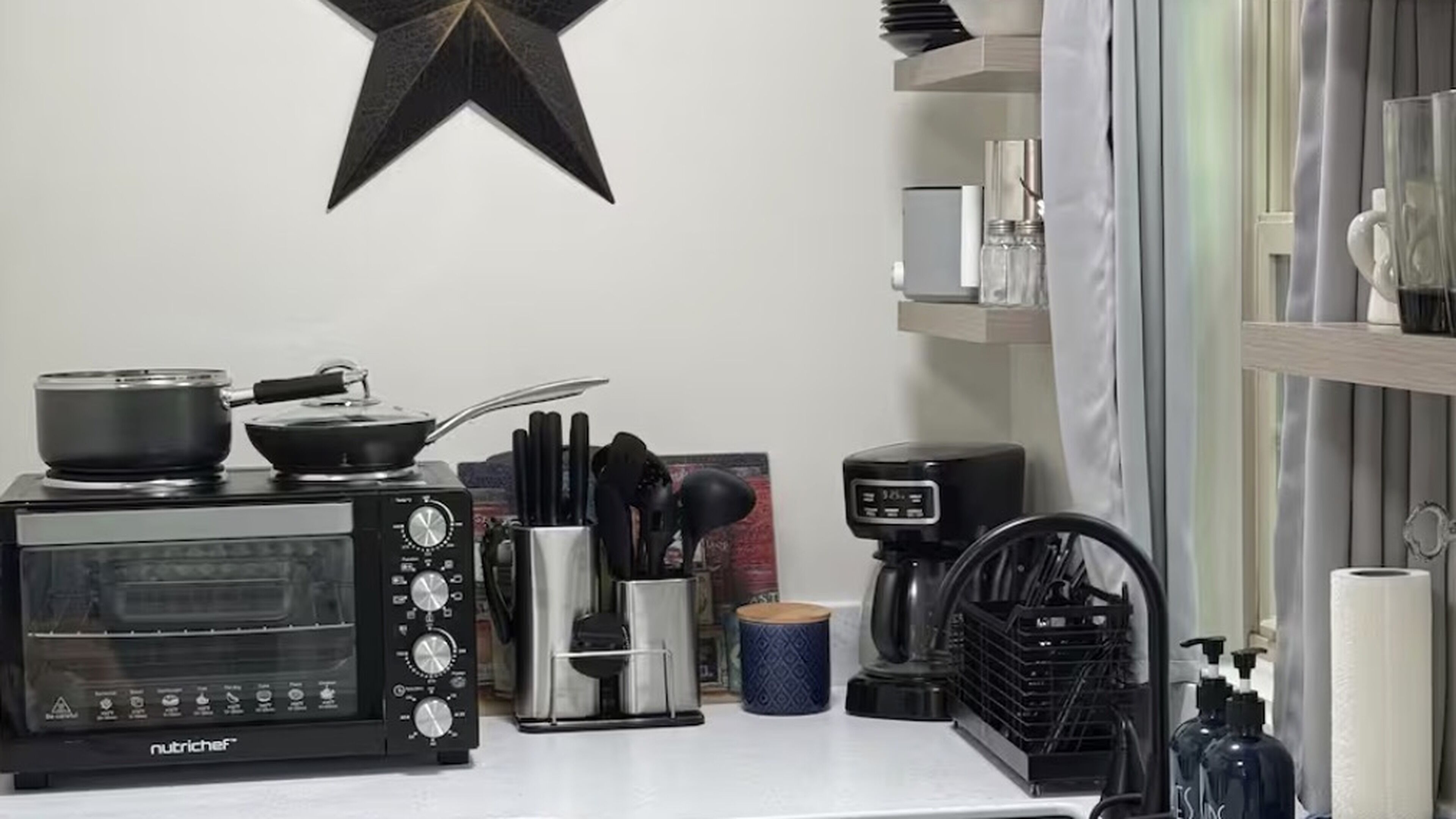 Coffee/tea maker, fridge, oven, stovetop