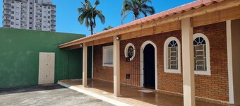 Cozy renovated house - Swimming pool and 100m from the beach