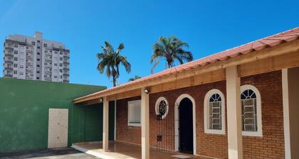 Cozy renovated house - Swimming pool and 100m from the beach