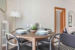 Apartamento familiar, 1 habitación, balcón (Welcome Suite) | Restauración