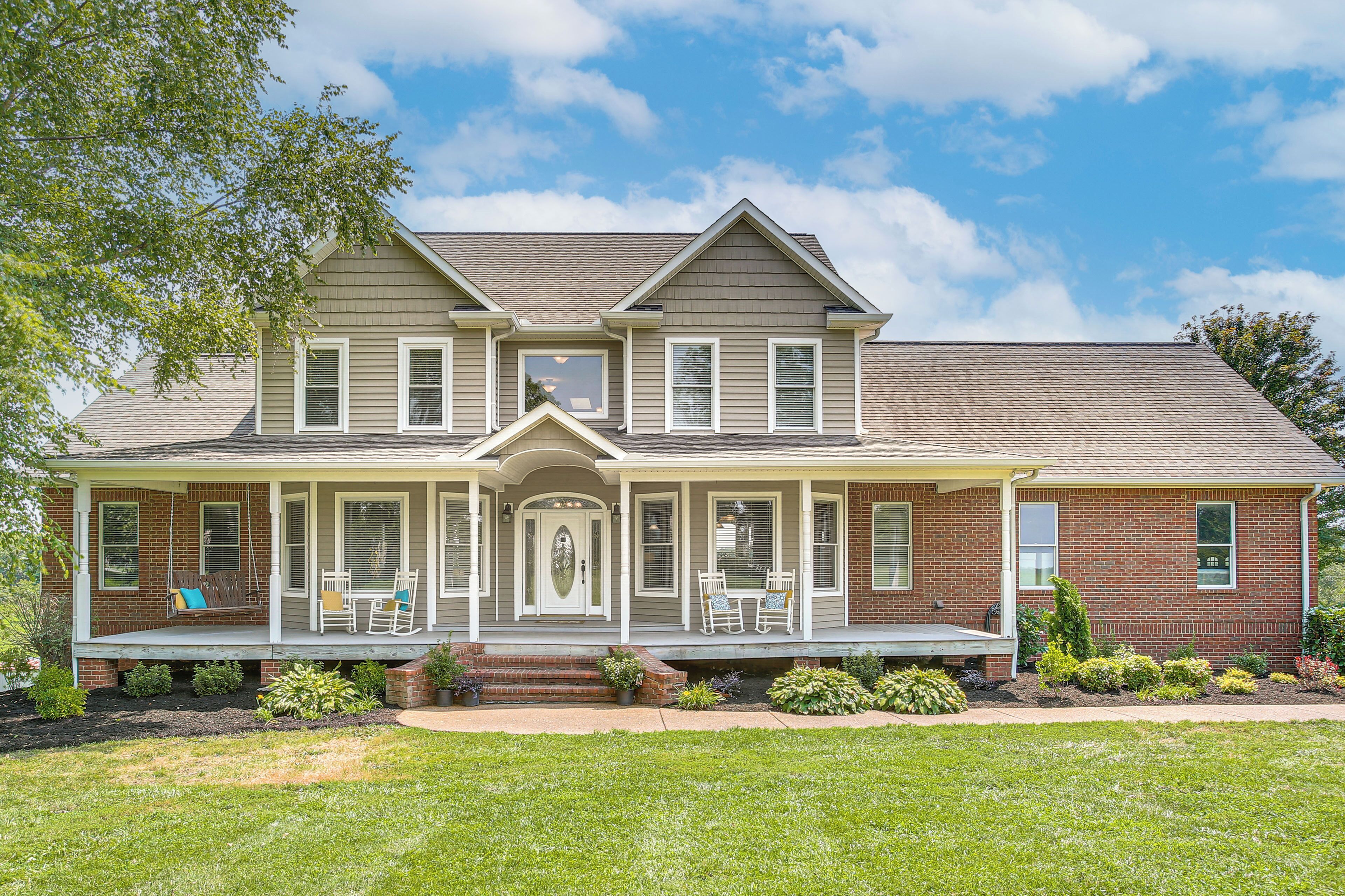 House (4 Bedrooms) | Front of property