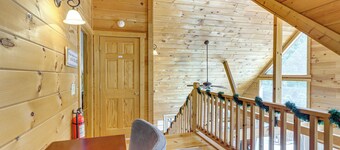 Ellijay Cabin Hot Tub, Mtn Views & Game Room