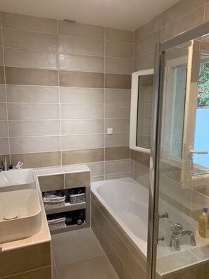 Bathroom - Abatilles-Arcachonnaise, 10-person capacity - Near the beach and shops (Arcachon)