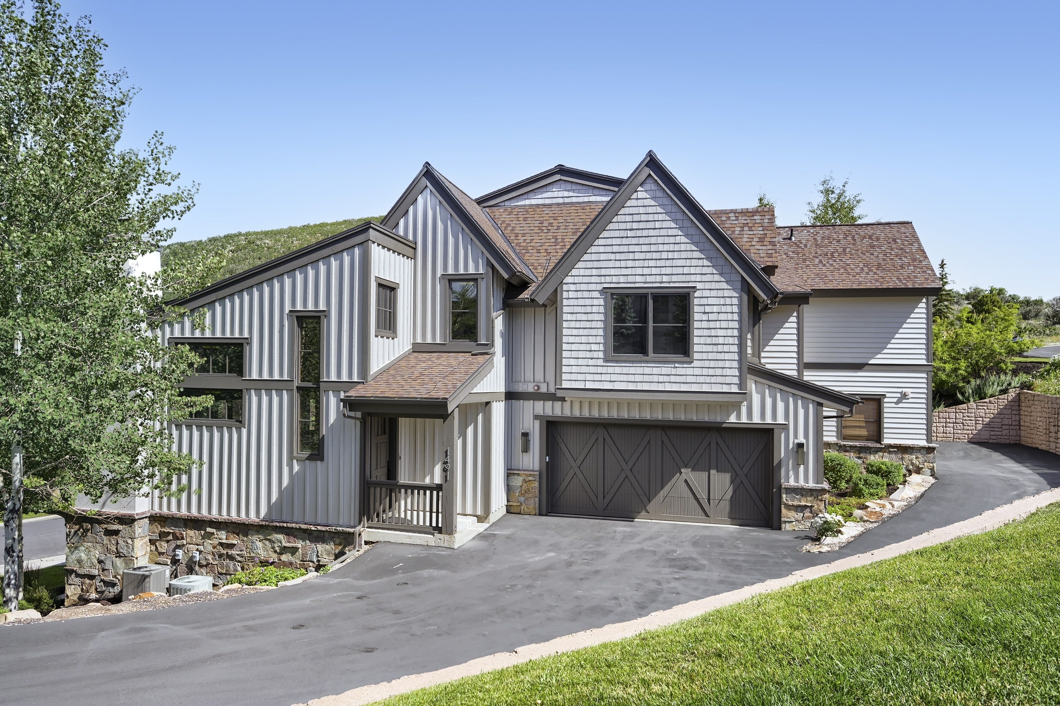 House, 5 Bedrooms | Exterior