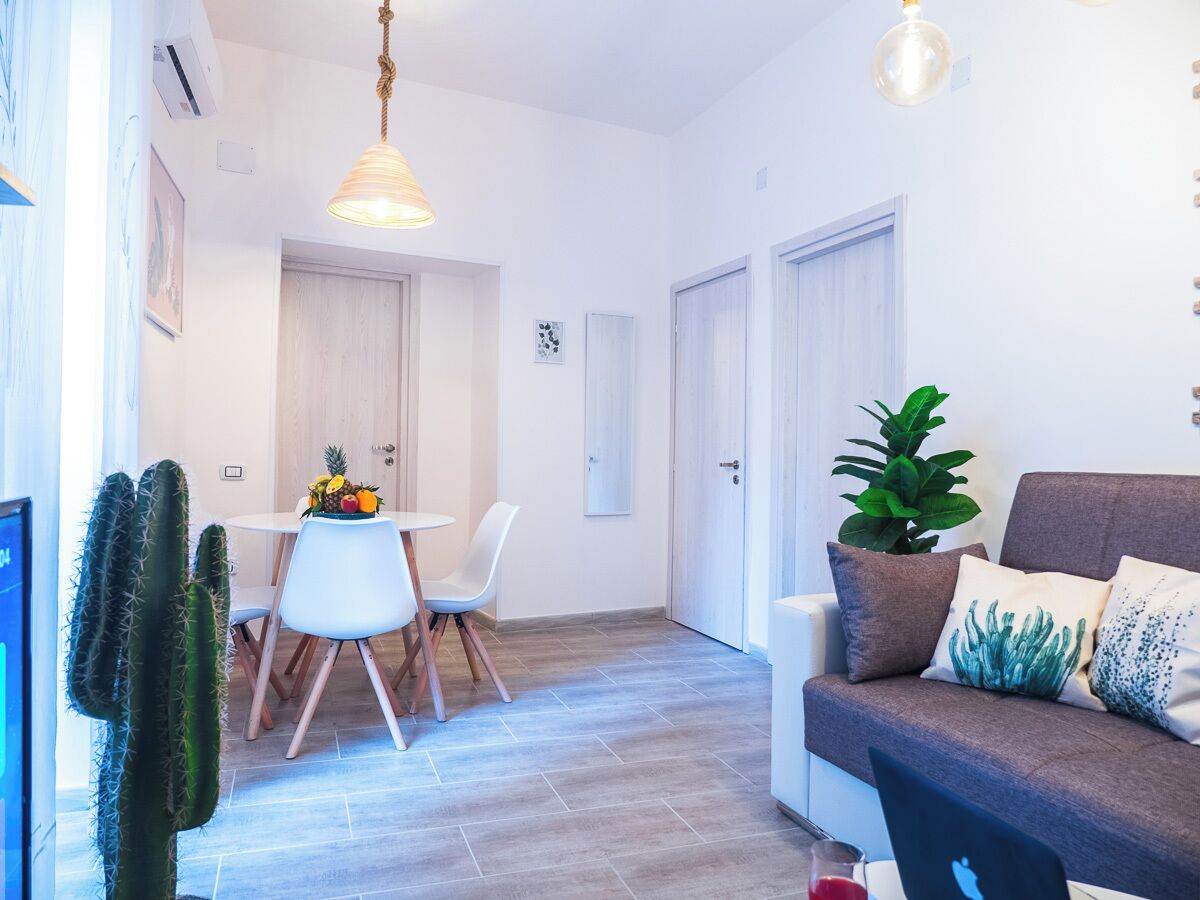 Apartment, Balcony | Living area