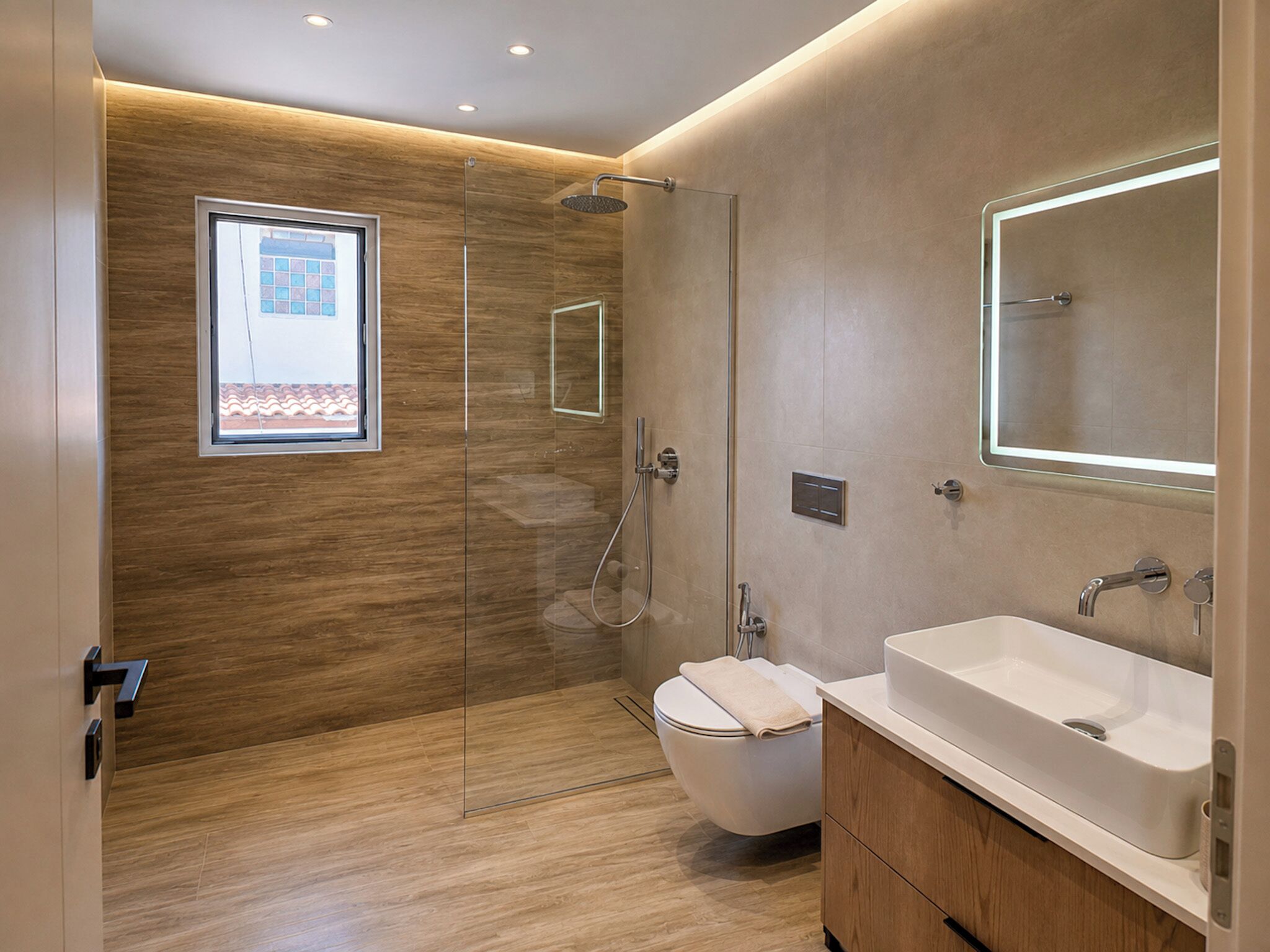 Departamento Confort, balcón, vista a la playa | Baño | Amenidades de baño gratuitas y papel de baño 