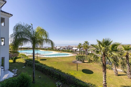 Estepona Hills Luxury Resort 3-Bedroom Apartment