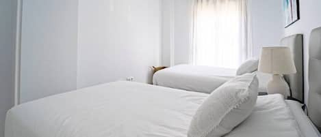 Iron/ironing board, WiFi, bed sheets