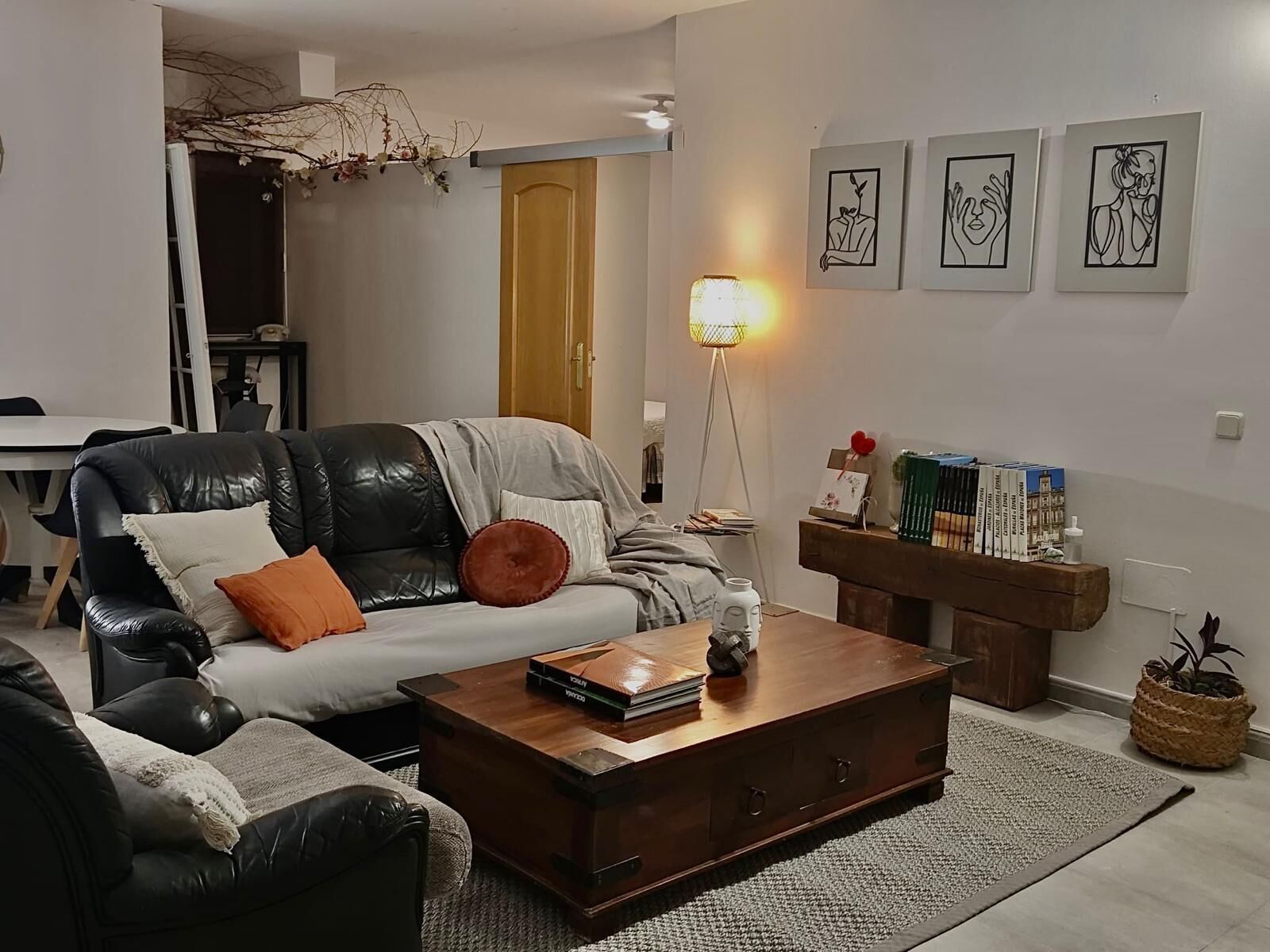 Una Smart TV, libros