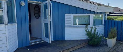 House | Exterior detail