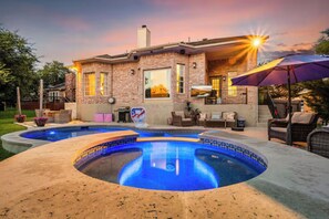 Pool - Luxury 5BR on Golf Course: Pool, Hot Tub, EV Charger (Round Rock)