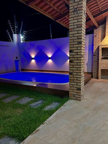 Cozy retreat near Praia das Fontes and the cliffs of Morro Branco.