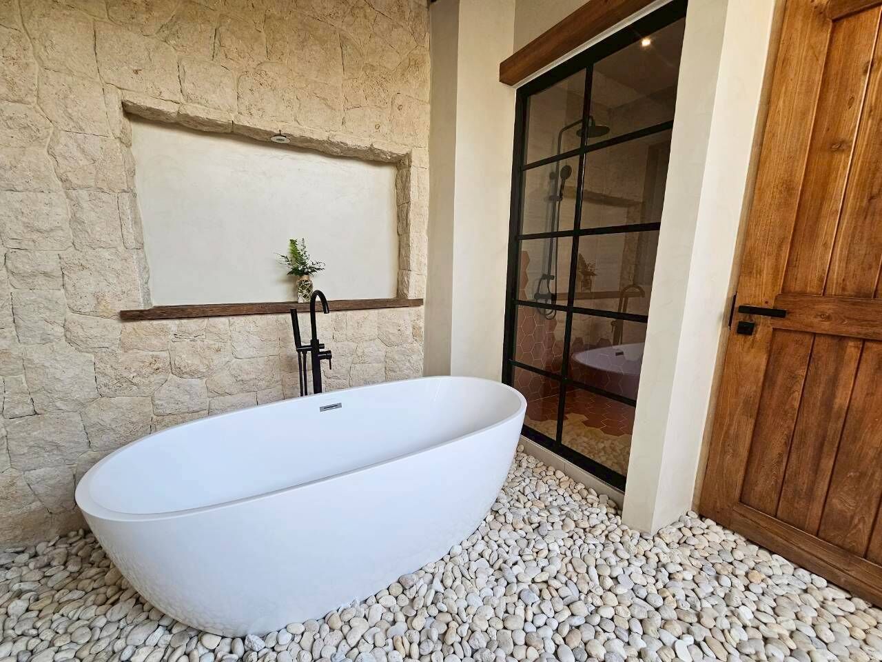 Casa Deluxe, balcón, vista al mar | Baño