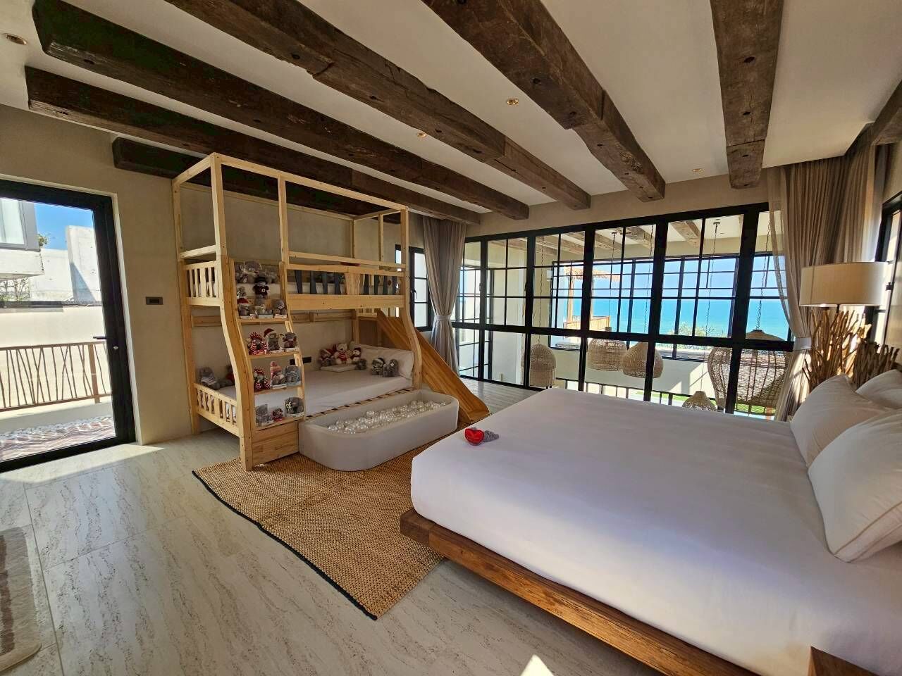Deluxe House, Balcony, Sea View | Iron/ironing board, free WiFi
