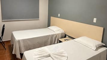 Basic Twin Room | WiFi (free), bed sheets