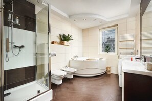 Bathroom - Warsaw Home near Center (Warszawa 2)