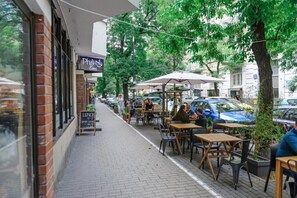 Outdoor dining - Warsaw Home near Center (Warszawa 2)
