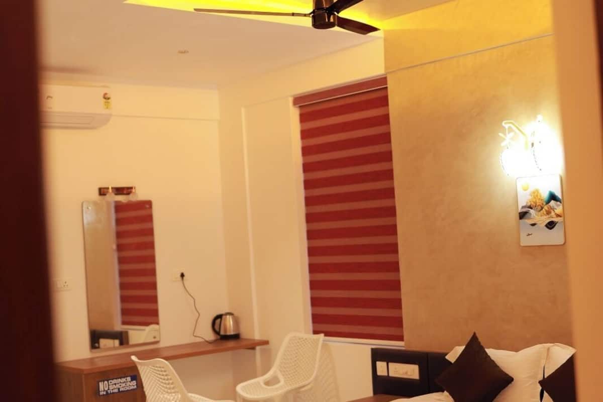 Deluxe Double Room, Garden View