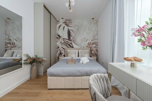 Room - New house with pool near Beach (Warszawa 2)