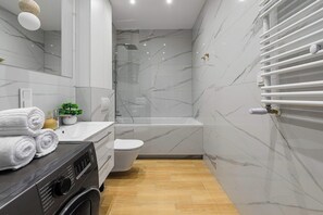 Bathroom - New house with pool near Beach (Warszawa 2)