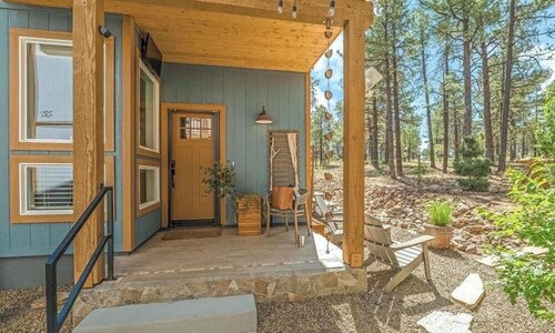 Cozy beautiful 2-bdrm condo in peaceful ponderosa pines in Flagstaff for getaway