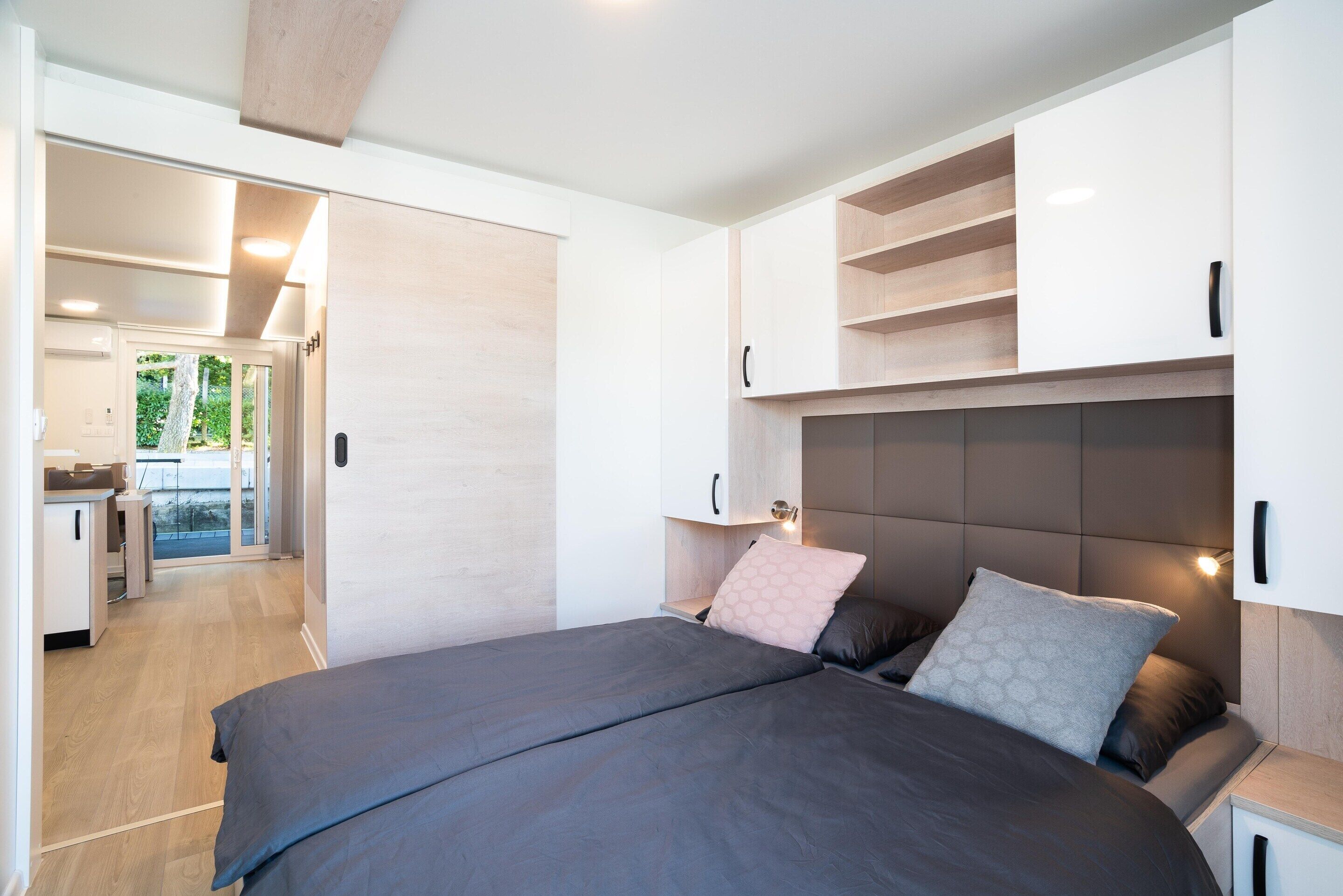 Mobile Home | 2 bedrooms, bed sheets