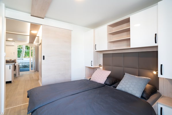 Mobile Unterkunft | 2 Schlafzimmer, Bettwäsche