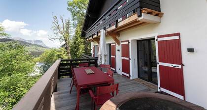 Stunning Chalet - 4br/8p - Megeve