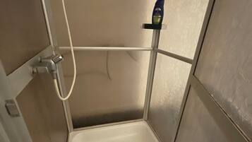 Chambre Quadruple | Salle de bain