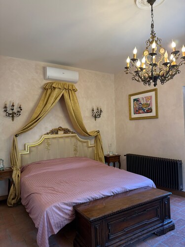 A restored 1845, luxury 5-bedroom Palace with AC in Medieval Fivizzano, Italy