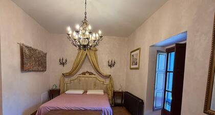 A restored 1845, luxury 5-bedroom Palace with AC in Medieval Fivizzano, Italy
