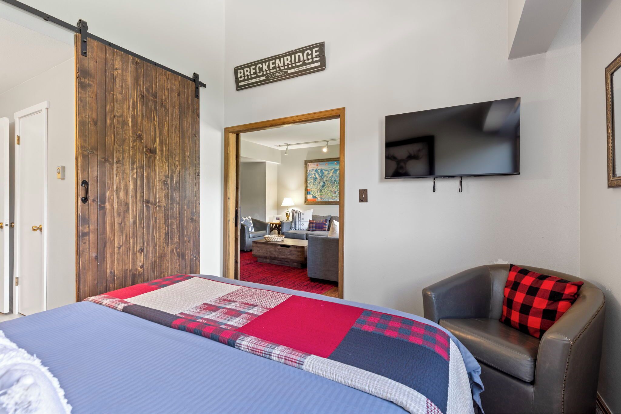 3 bedrooms, iron/ironing board, Internet, bed sheets