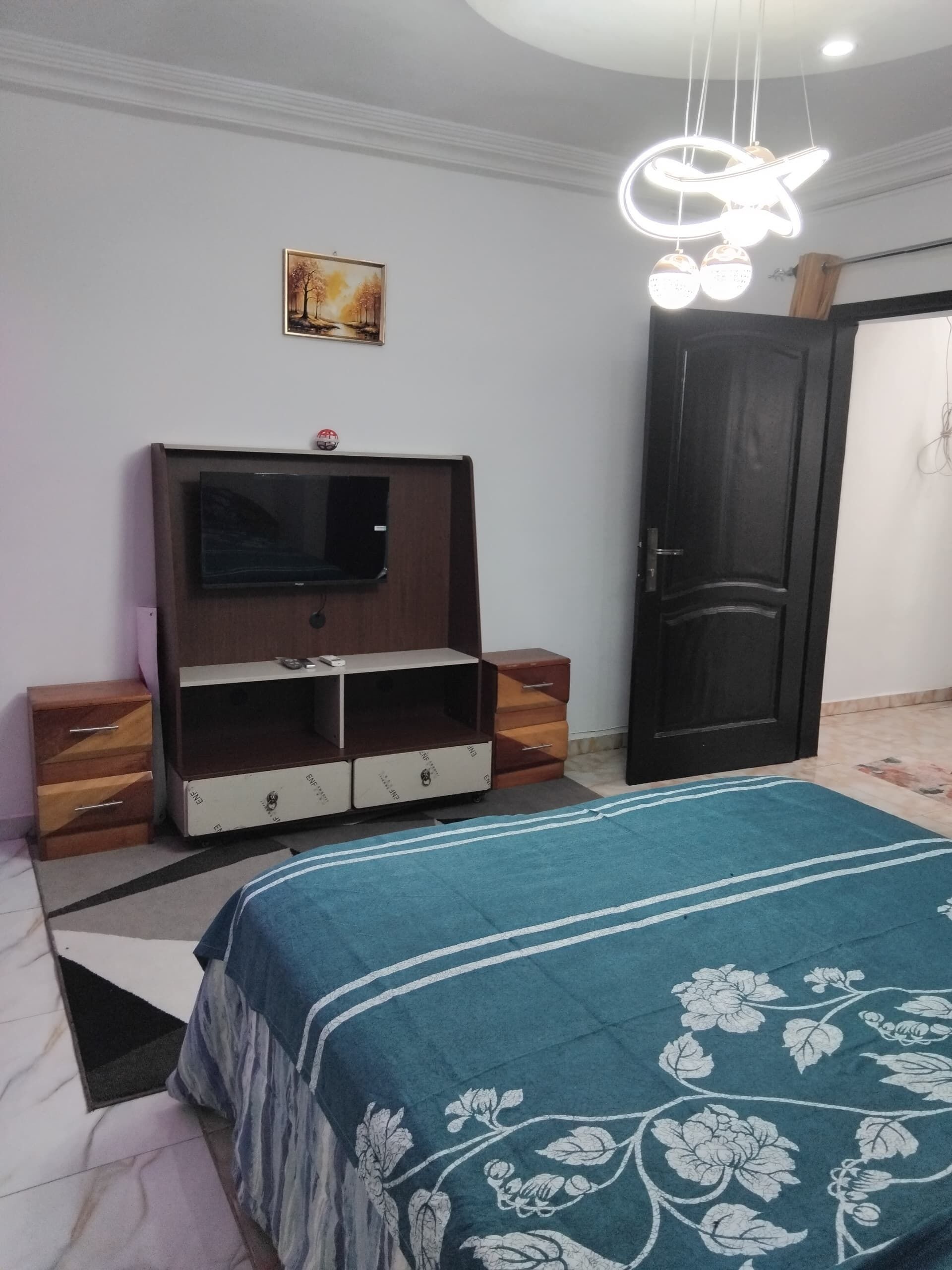 1 chambre, fer et planche à repasser, Wi-Fi gratuit, draps fournis