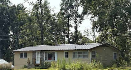 Tranquil 3-bedroom house minutes from stadium and downtown Bloomington