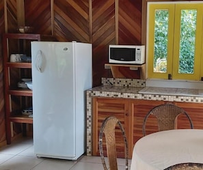 Superior Duplex, 2 Bedrooms, Balcony, Pool View | Private kitchen
