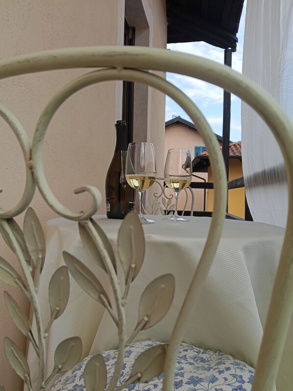 Outdoor dining - Vrbo Property (Borriana)