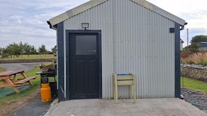 Exterior - Tiny Living on the Wild Atlantic Way (Ballyduff)