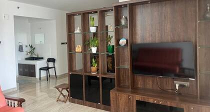 Spacious 3-bedroom apartment in peaceful Thiruvananthapuram with AC