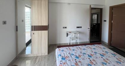 Spacious 3-bedroom apartment in peaceful Thiruvananthapuram with AC