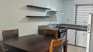 House, 1 Bedroom, Accessible, Patio | Dining