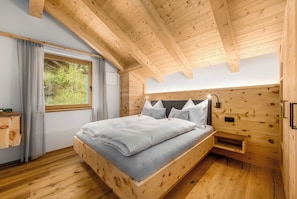 Room - Vrbo Property (Marebbe)