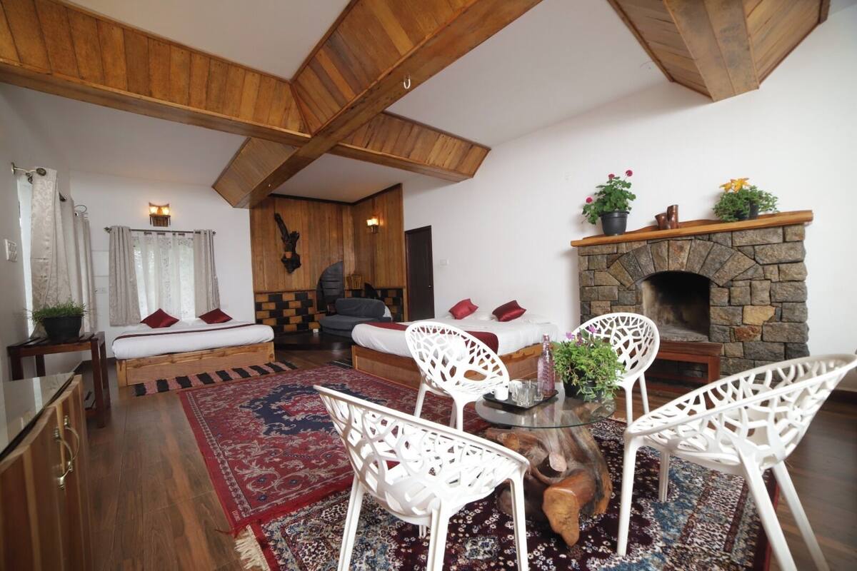Family Room | Free WiFi