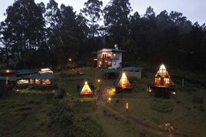 Pemandangan dari hartanah