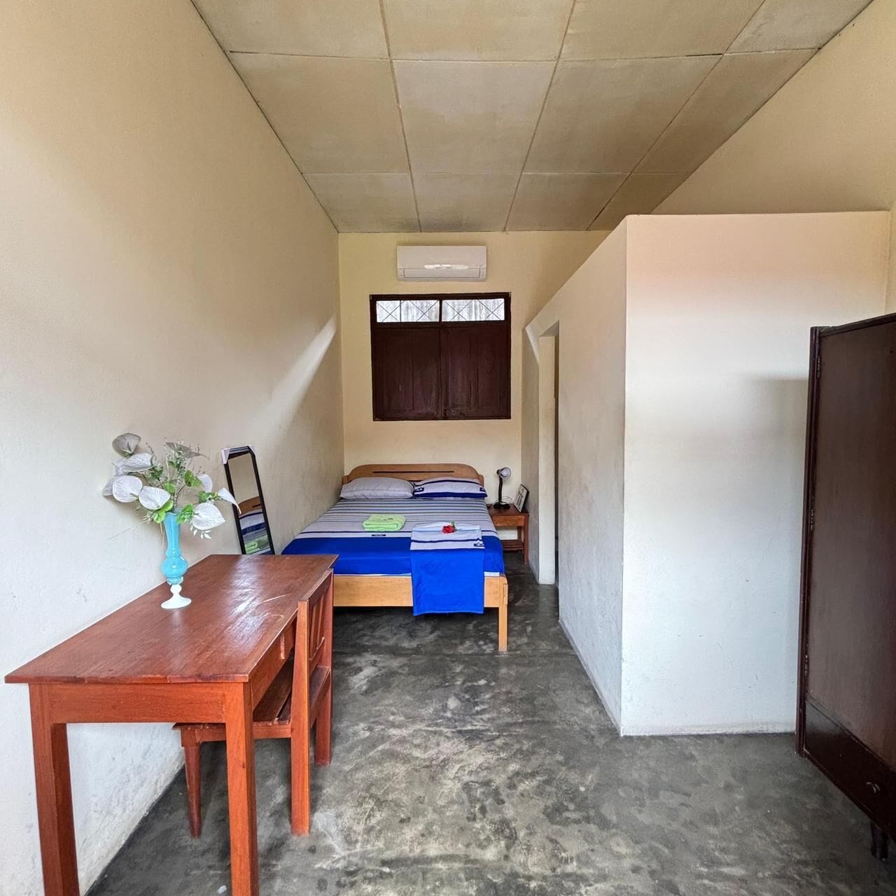 Tabla de planchar con plancha y wifi gratis 